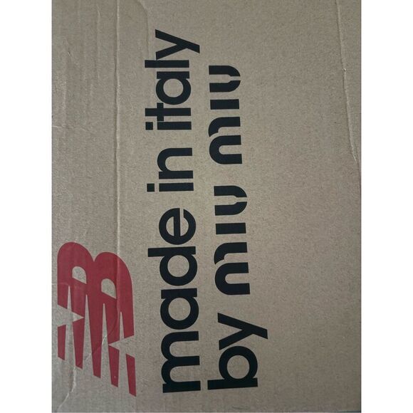 AUTHENTIC Miu Miu New Balance 574 White Freyed Corduroy Sneakers Womens Size 9 - Picture 3 of 5